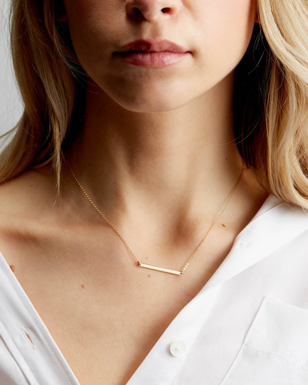 گردنبند نقره مینیمال Lotussilvers برای شب یلدا