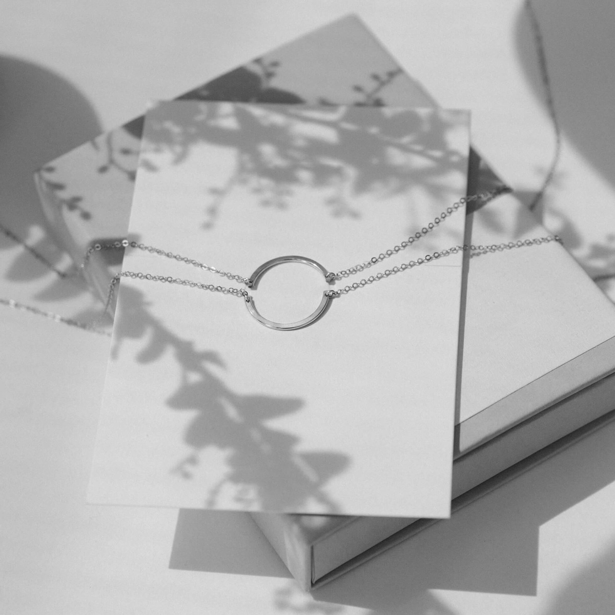 گردنبند نقره ظریف از برند لوتوس سیلورز